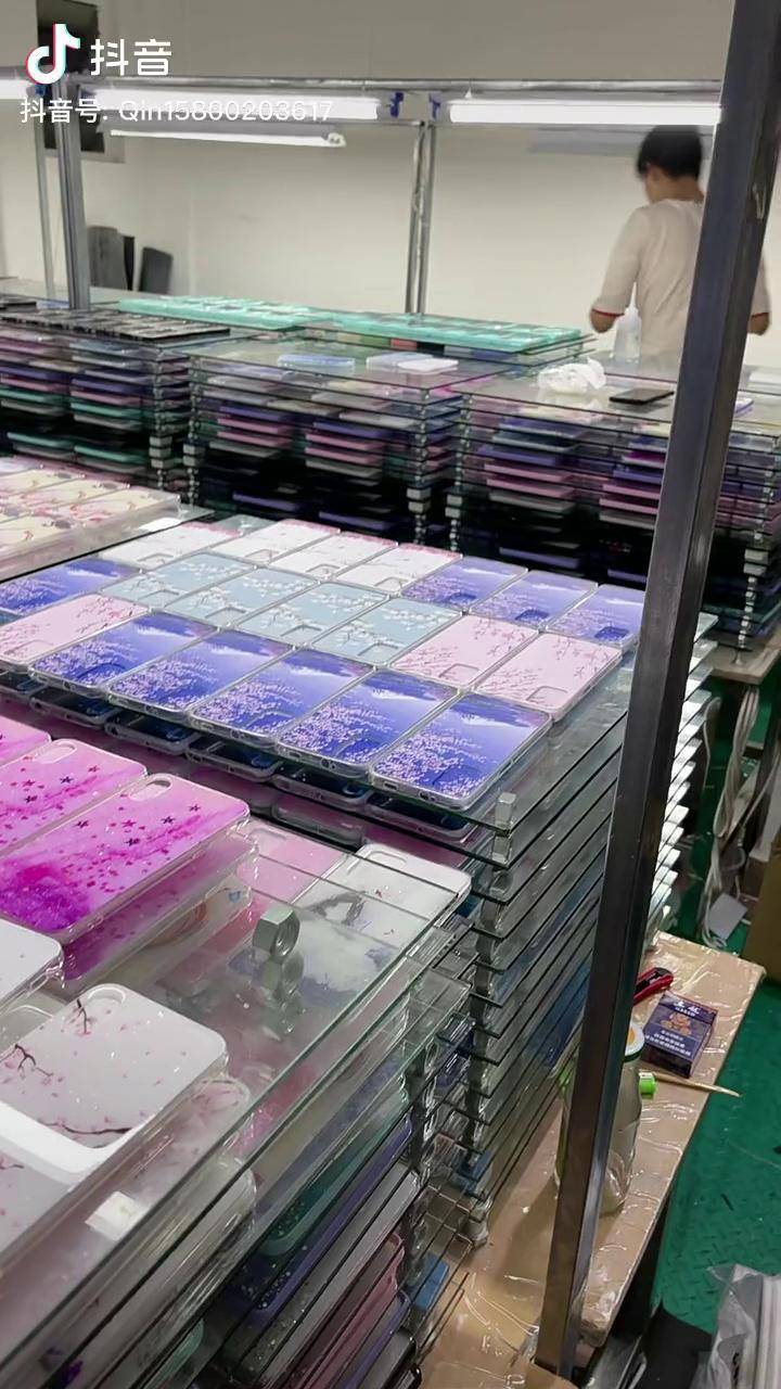 手機殼工廠日常 源頭實力，雕琢高端品質生活